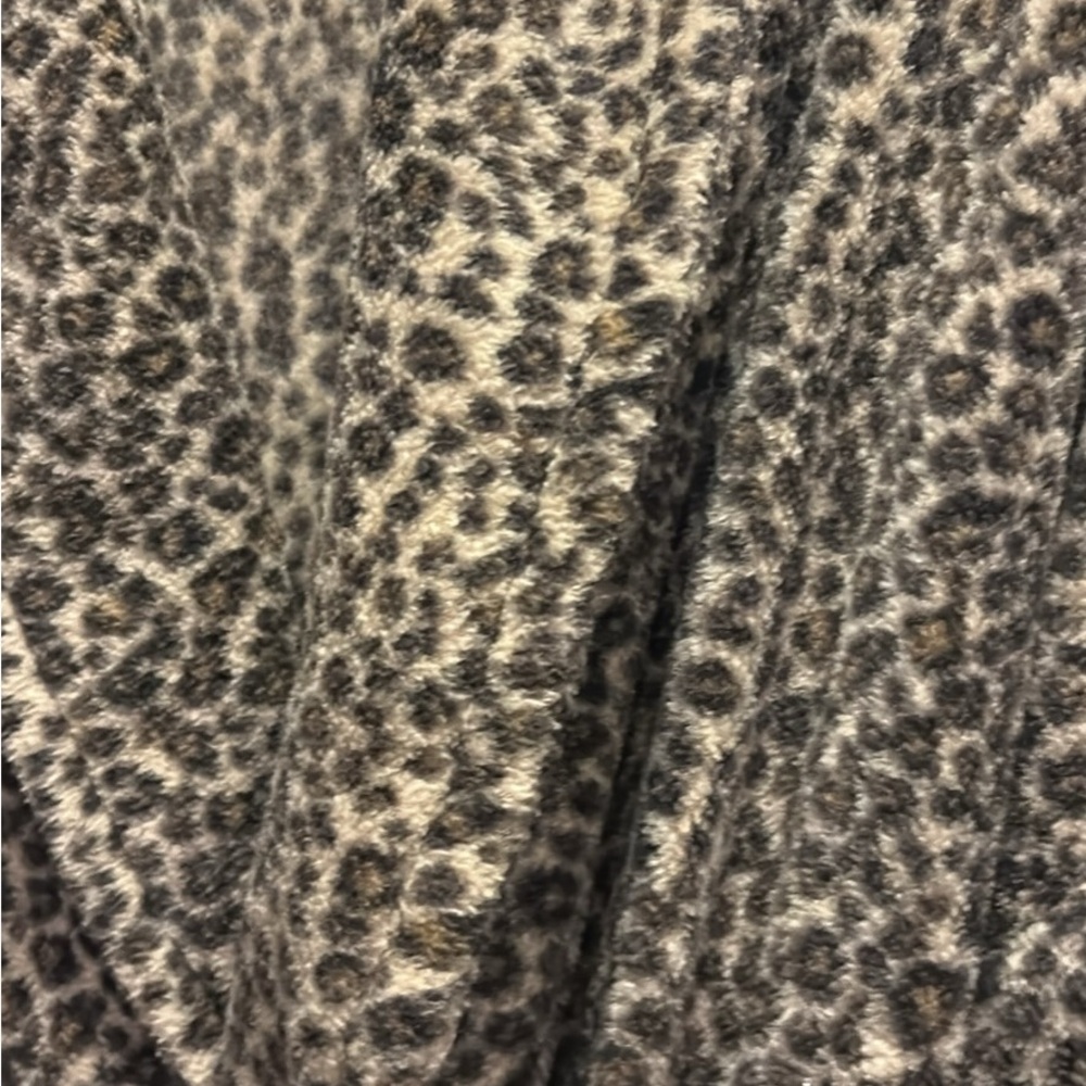 Leopard Print Women's Robe - Picture 3 of 5